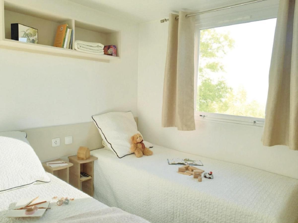 Mhvacances Louent Plusieurs Mobilhomes Dans Camping 4 Etoiles A 200M De La Plage Et Cure Thermale Canet-en-Roussillon Luaran gambar