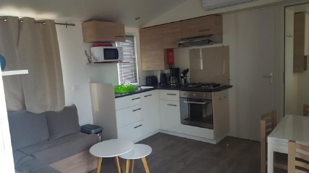 Mhvacances Louent Plusieurs Mobilhomes Dans Camping 4 Etoiles A 200M De La Plage Et Cure Thermale Canet-en-Roussillon Luaran gambar