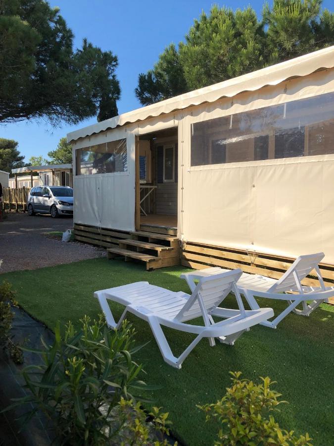 Mhvacances Louent Plusieurs Mobilhomes Dans Camping 4 Etoiles A 200M De La Plage Et Cure Thermale Canet-en-Roussillon Luaran gambar